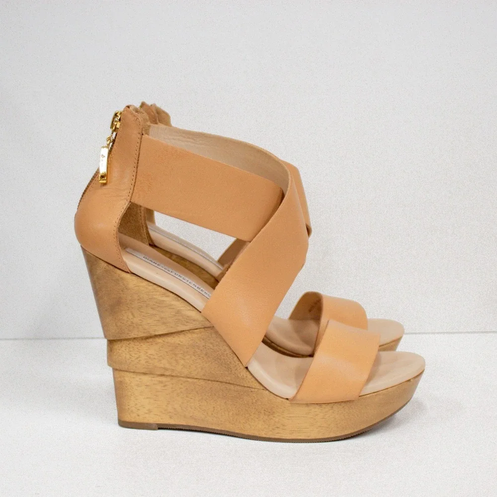 Diane von Furstenberg Opal Wedge Sandals Tan Leather Wooden Heels Women's Size 8
